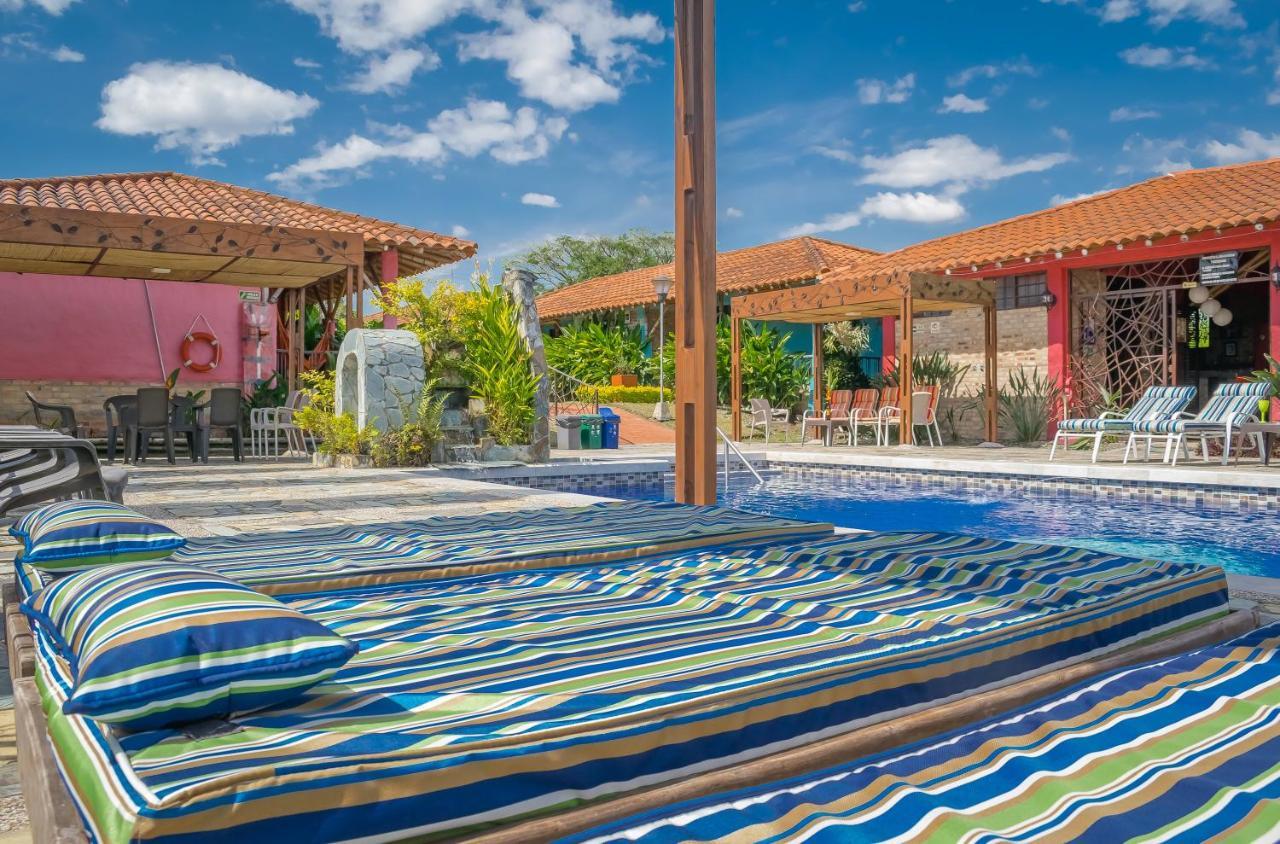 Hotel Campestre Solar De La Luna Albania  Exterior foto