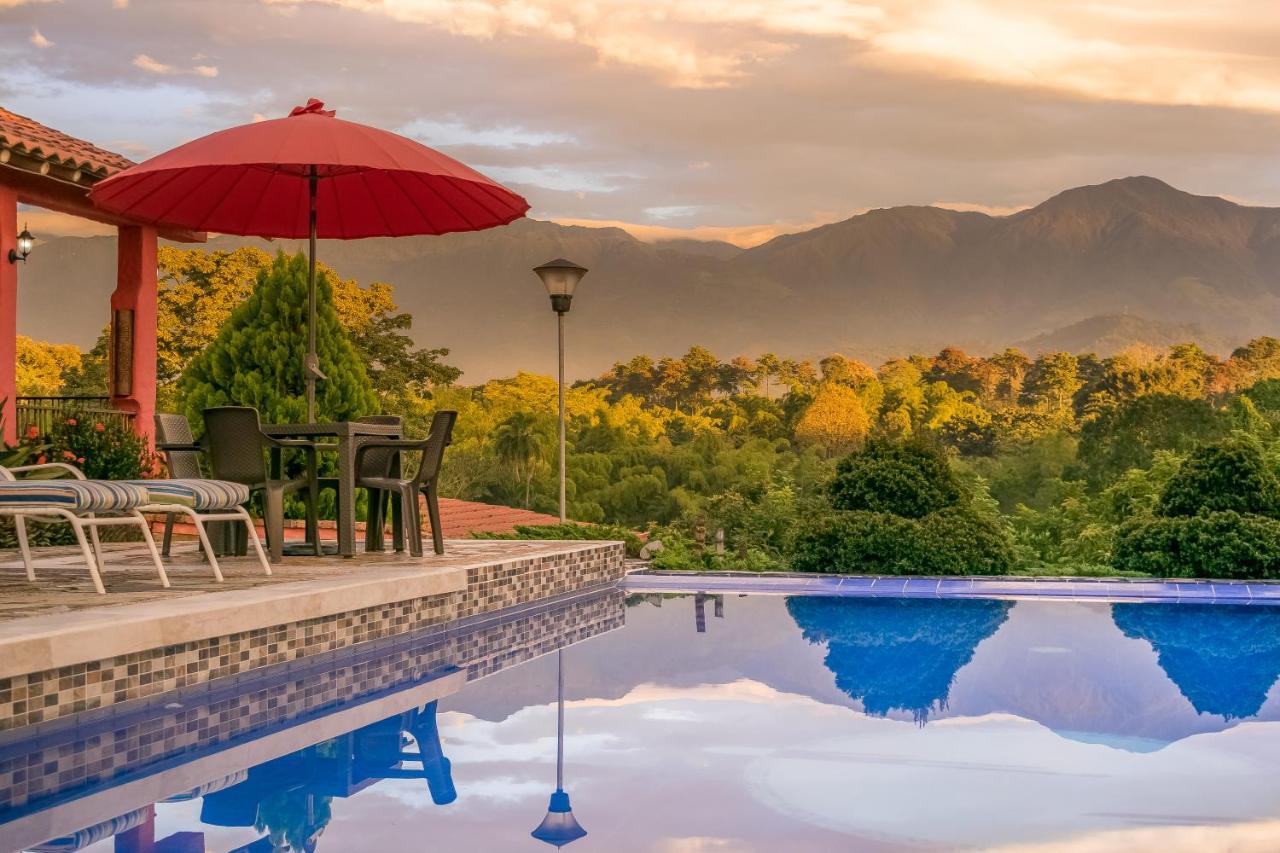 Hotel Campestre Solar De La Luna Albania  Exterior foto