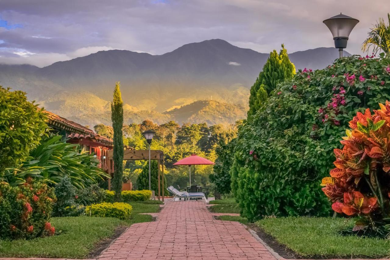 Hotel Campestre Solar De La Luna Albania  Exterior foto