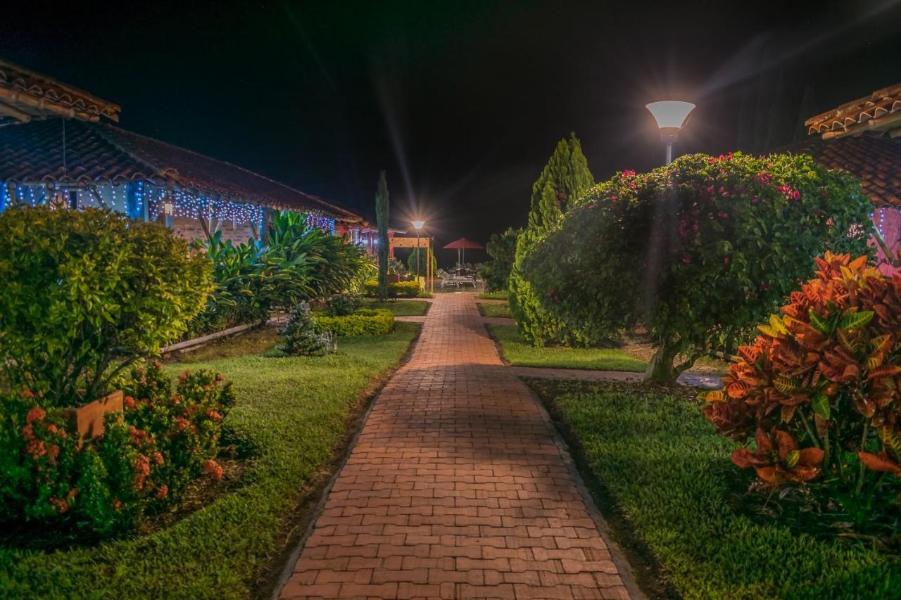 Hotel Campestre Solar De La Luna Albania  Exterior foto